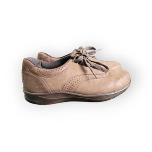 SAS Easy Walk Shoe Chocolate Nubuck Womens 9.5M
